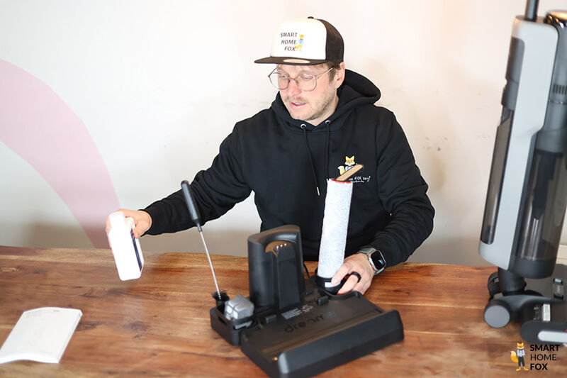 Dreame Wischsauger und Zubehör auf Station